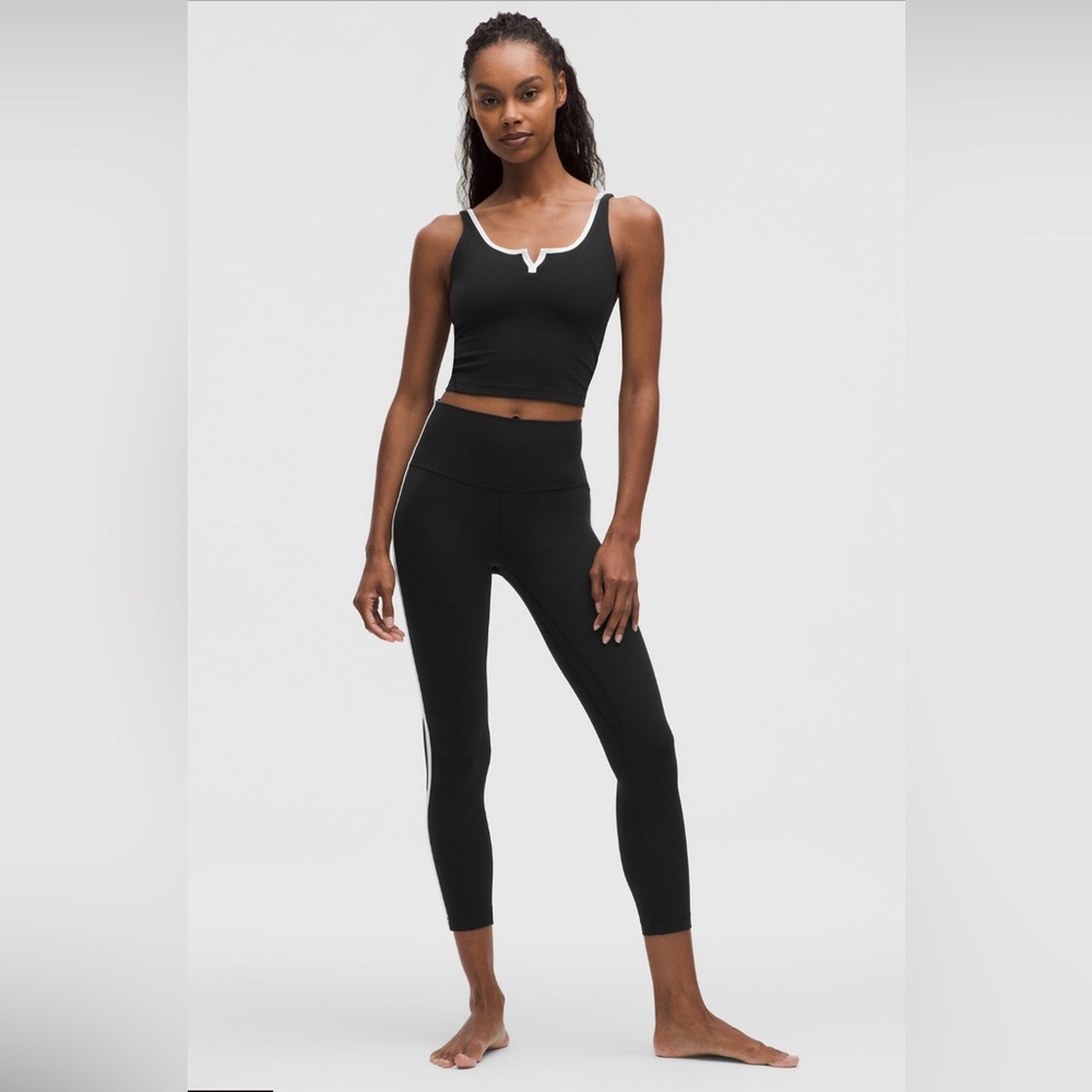 Gently used Cropped Black Aligns 22”